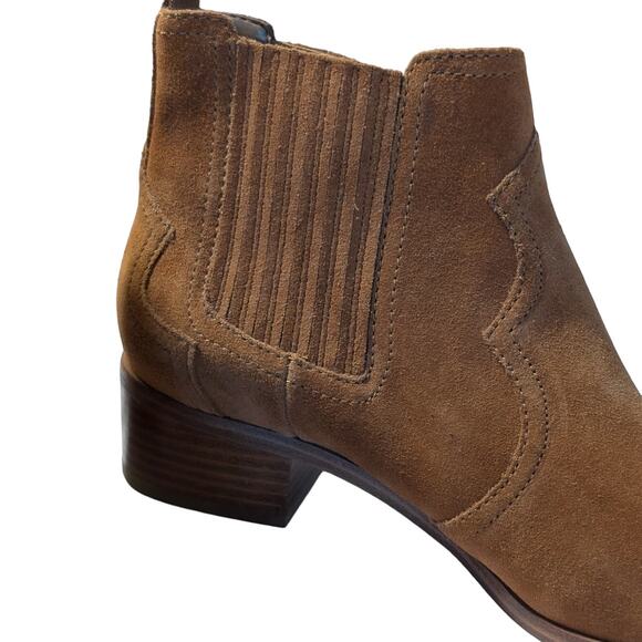 Marc Fisher LTD Light Brown Suede Western Style Pointed Toe Ankle Boot Size 8.5 - Picture 8 of 10